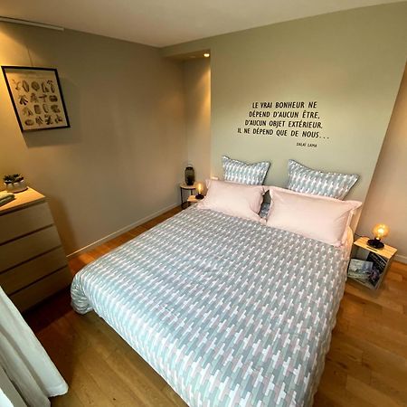 Au 10 Bed&Breakfast Luisant Zimmer foto
