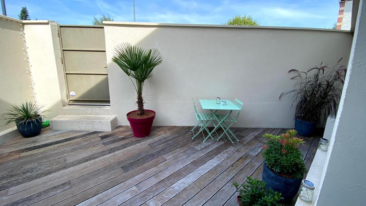 Au 10 Bed&Breakfast Luisant Exterior foto