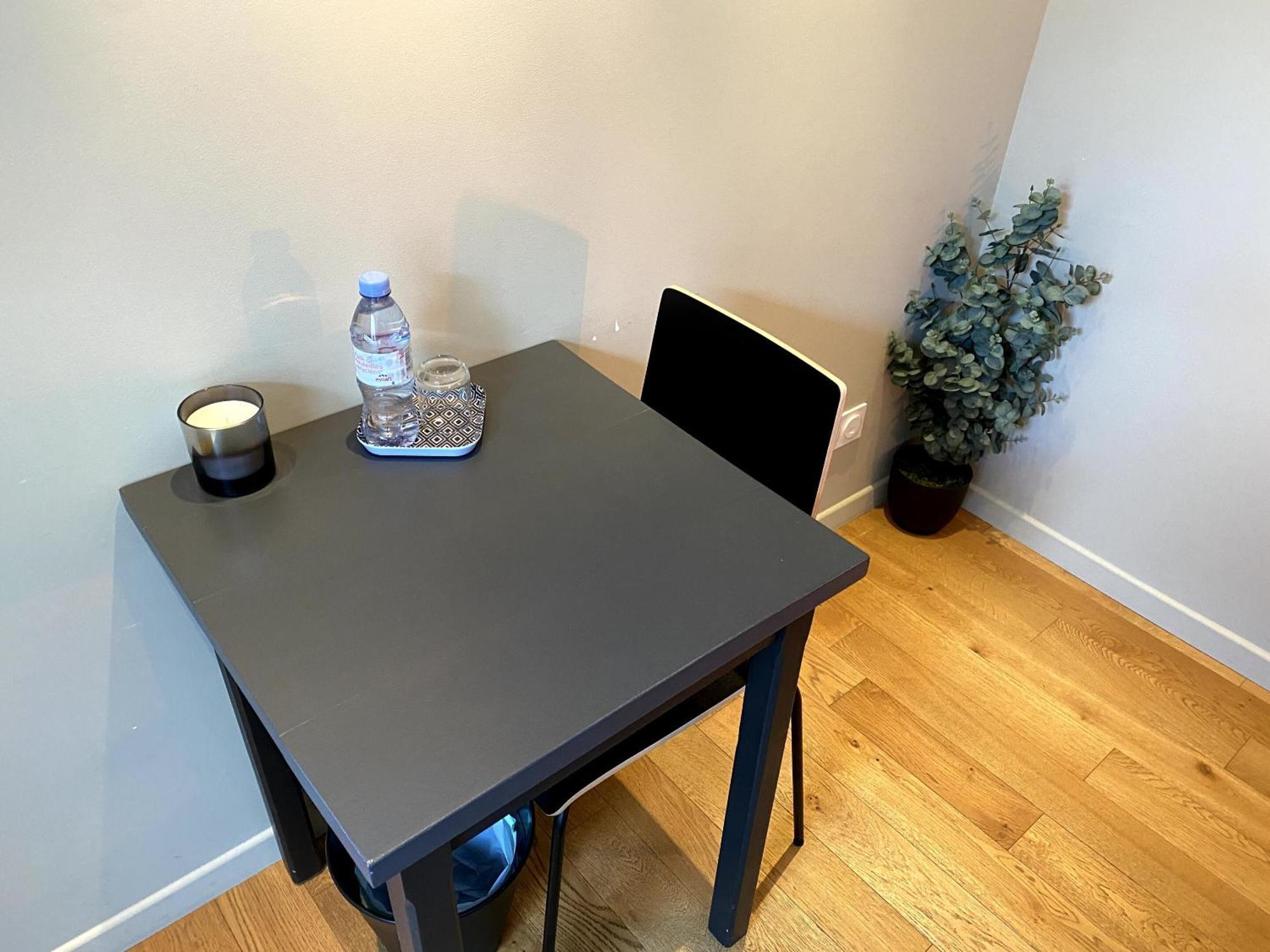 Au 10 Bed&Breakfast Luisant Zimmer foto